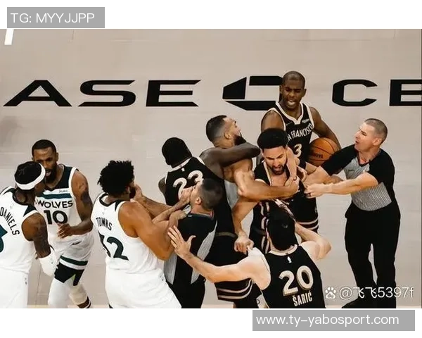 太阳解说:戈贝尔为何选择挑战场上最小的球员而不敢惹追梦 太阳解说:戈贝尔为何选择挑战场上最小的球员而不敢惹追梦