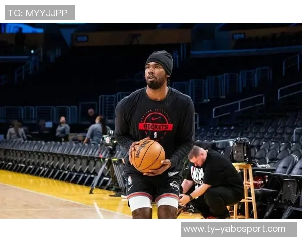 防守策略：限制马刺在肘区和低位的接球机会确保胜利