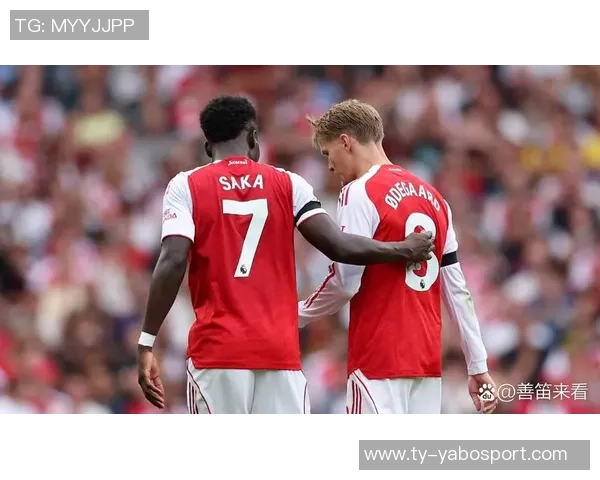 第65分钟萨卡被替换下场马丁内利替补登场展现新活力