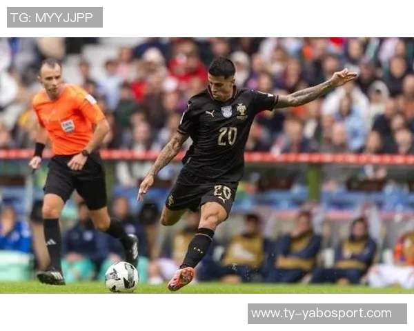 国米与坎塞洛谈判进展显著租借薪水问题成焦点 国米与坎塞洛谈判进展显著租借薪水问题成焦点